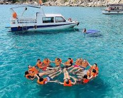 NHA TRANG - TEAM BUILING + BAR BIỂN - VINWONDERS